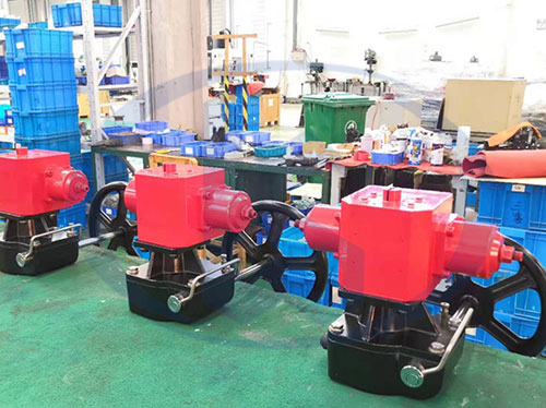 液動(dòng)執(zhí)行器生產(chǎn)車間